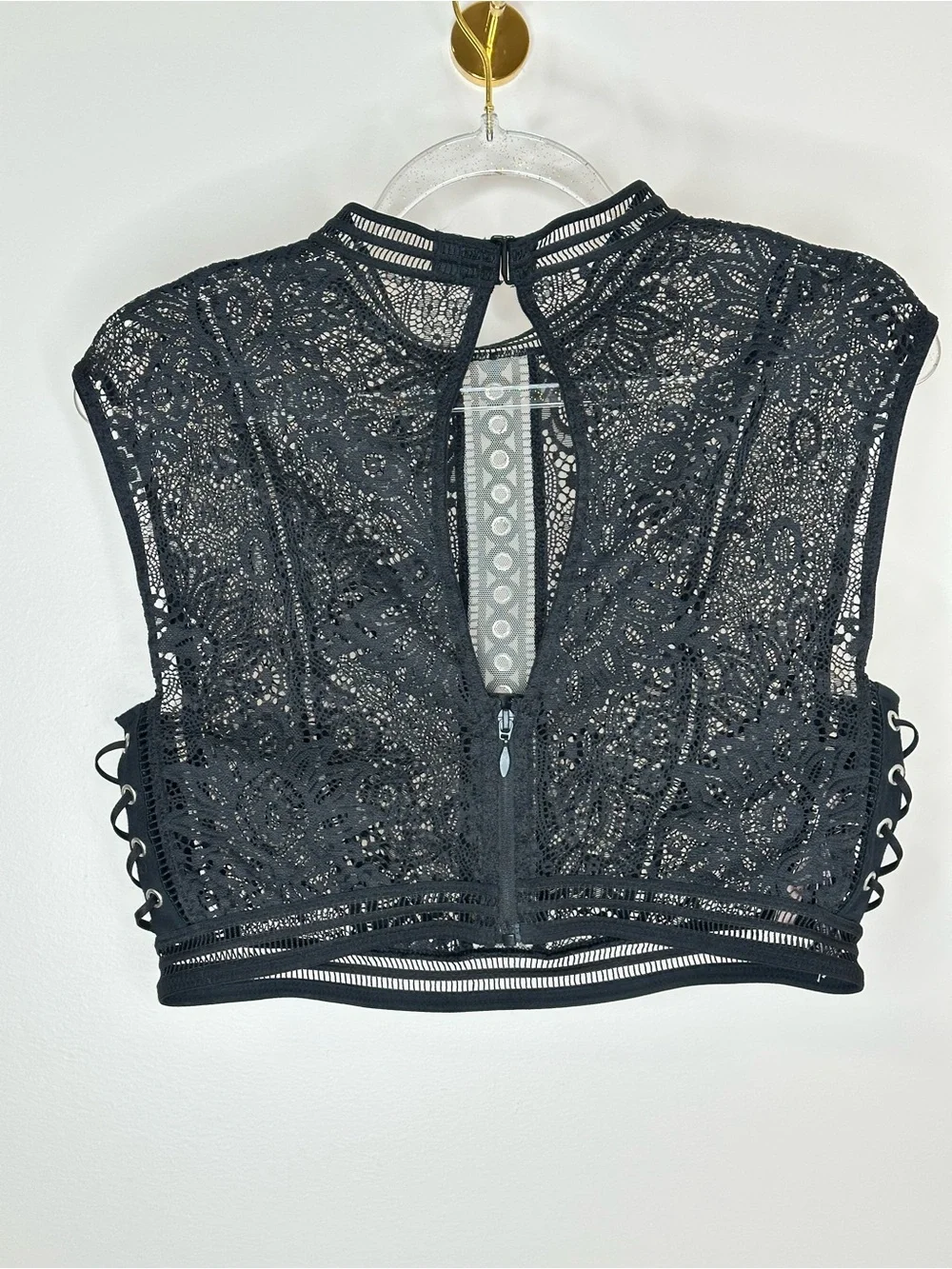 Victoria’s Secret Black Lace Crop Top NWT Size S/P - Picture 3 of 7